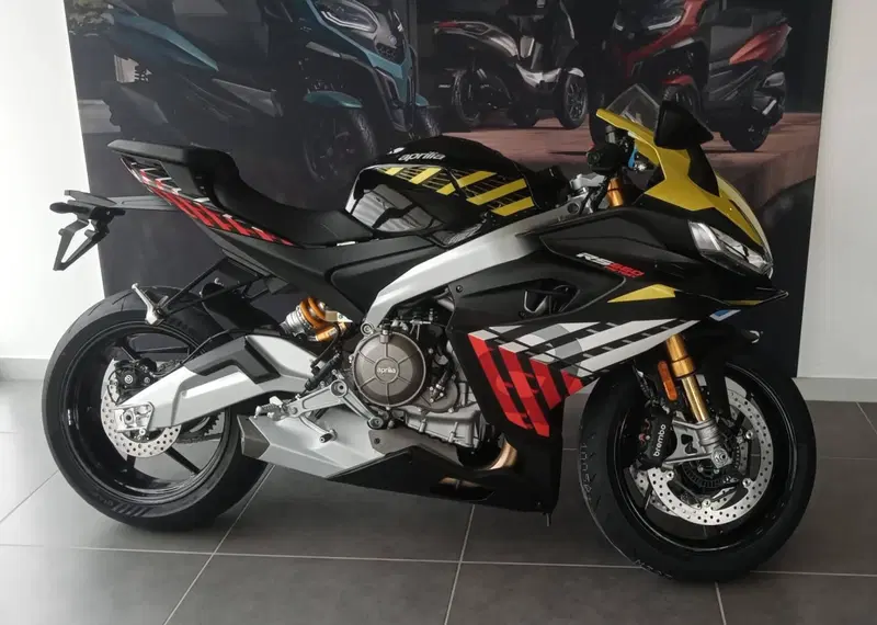Aprilia RS 660 Factory (2025 - 26) (4)