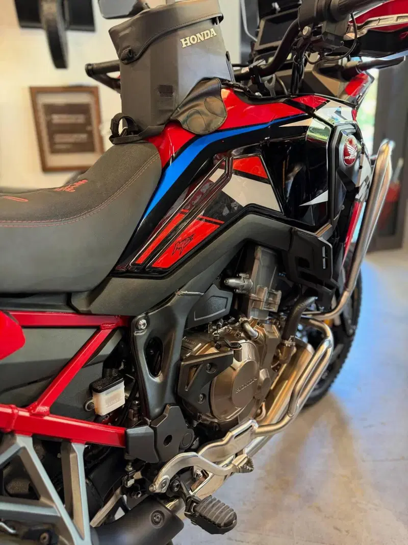 Honda Africa Twin CRF 1100L Travel Edition (2022 - 23) (15)