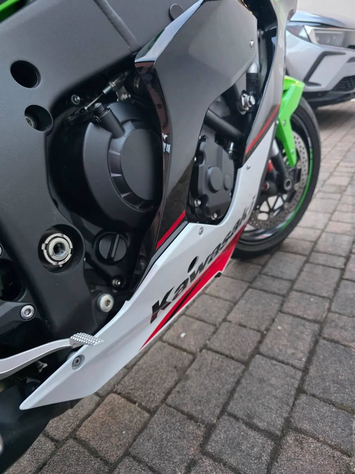 Kawasaki Ninja 1000 ZX-10R (2021 - 25) (8)