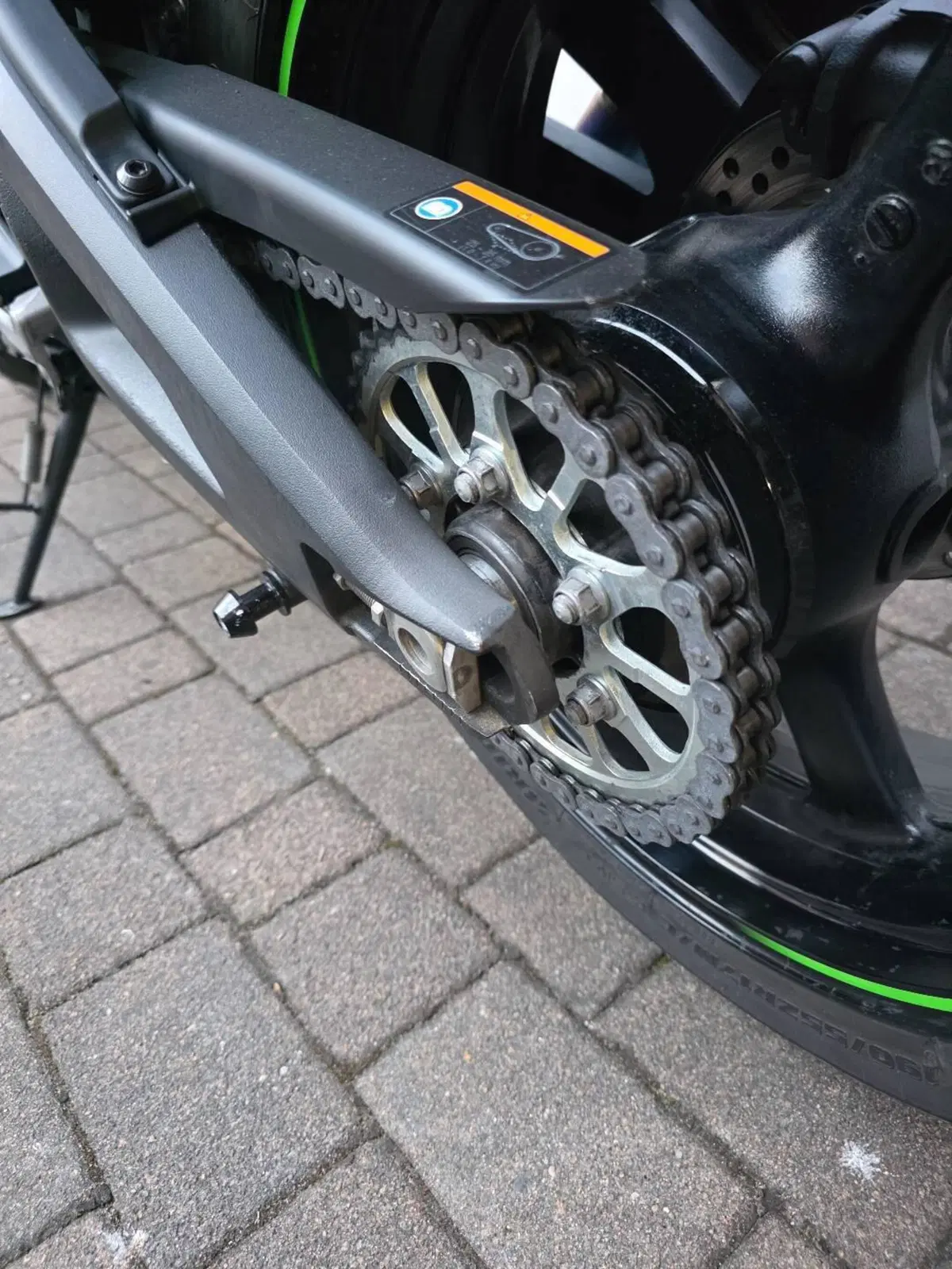 Kawasaki Ninja 1000 ZX-10R (2021 - 25) (11)