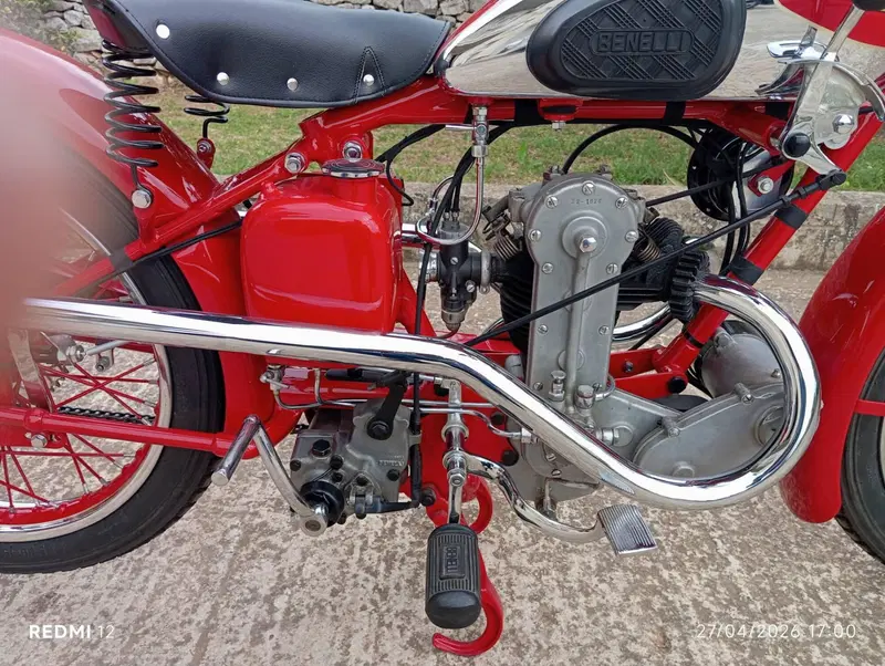 Benelli 220 sport  (2)