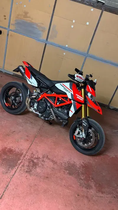 Ducati Hypermotard 950 SP (2022 - 25) usata