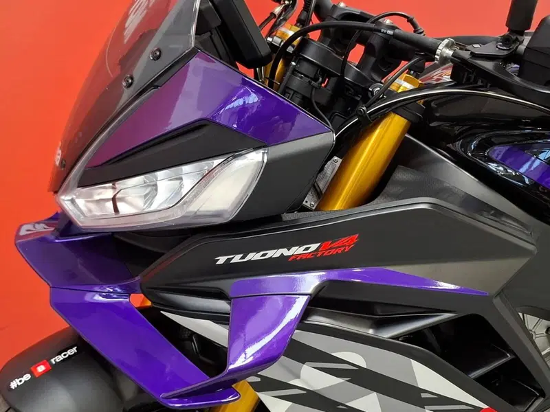 Aprilia Tuono V4 Factory (2025 - 26) (11)