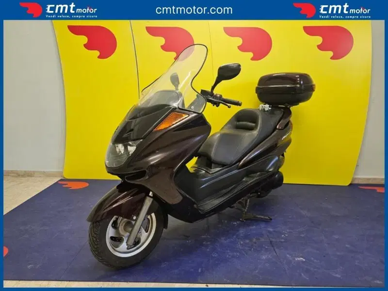 Yamaha Majesty 250 (1999 - 06) (3)