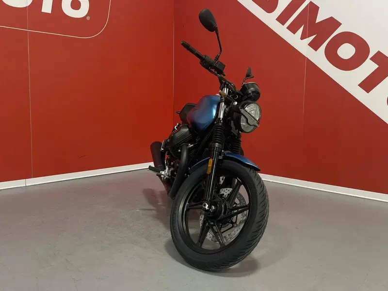 Moto Guzzi V7 Stone (2025 - 26) (4)