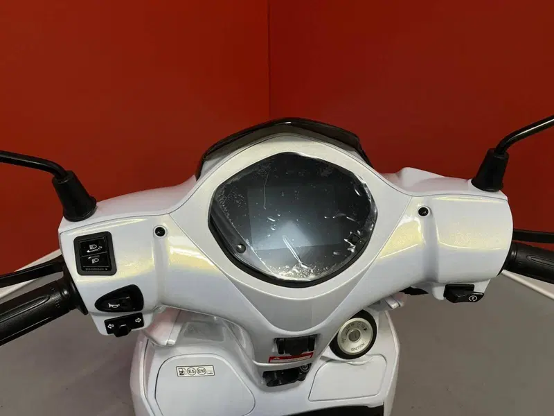 Sym BWT 125 (2026) (9)