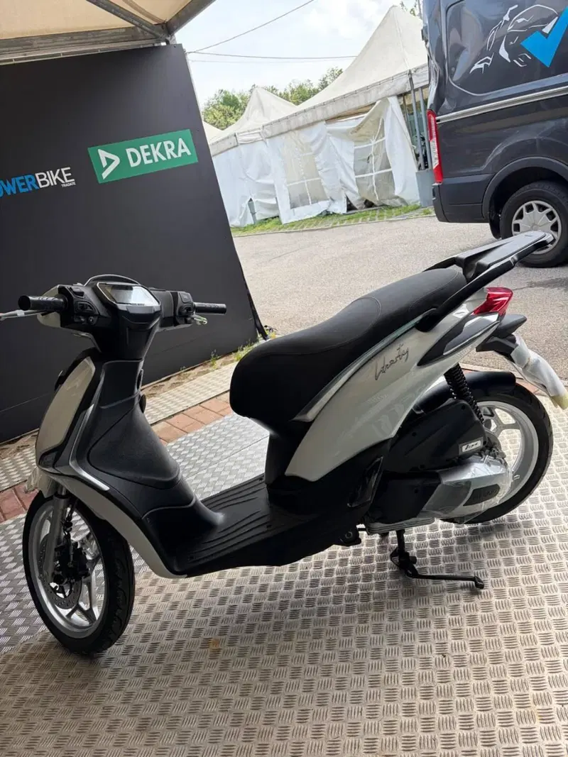 Piaggio Liberty 125 (2025 - 26) (3)