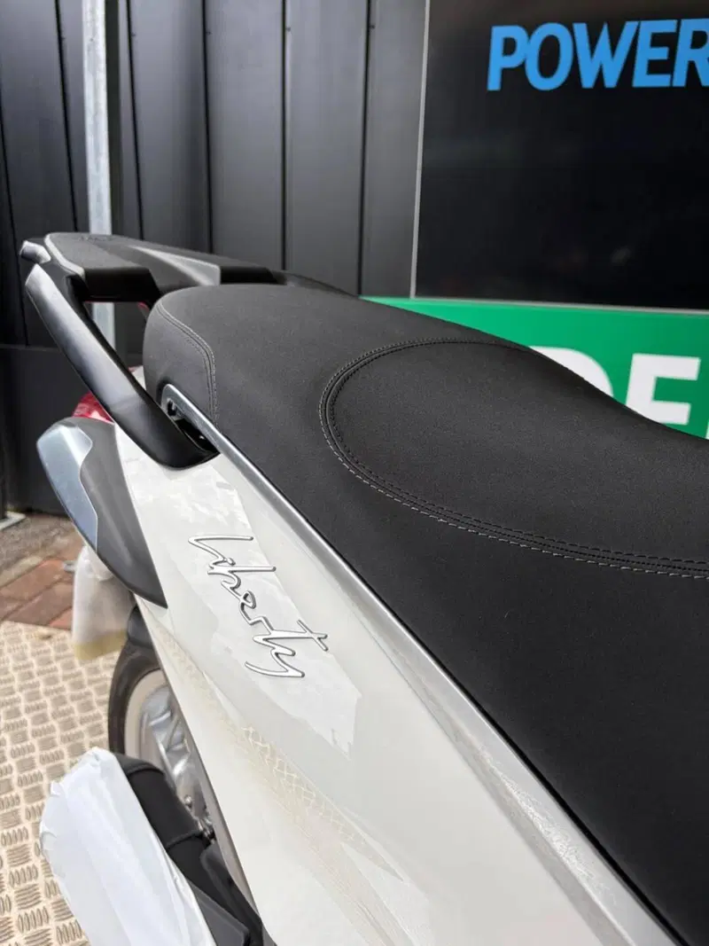 Piaggio Liberty 125 (2025 - 26) (8)