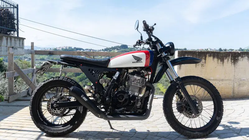 Honda NX 650 Dominator (1996 - 02) (2)