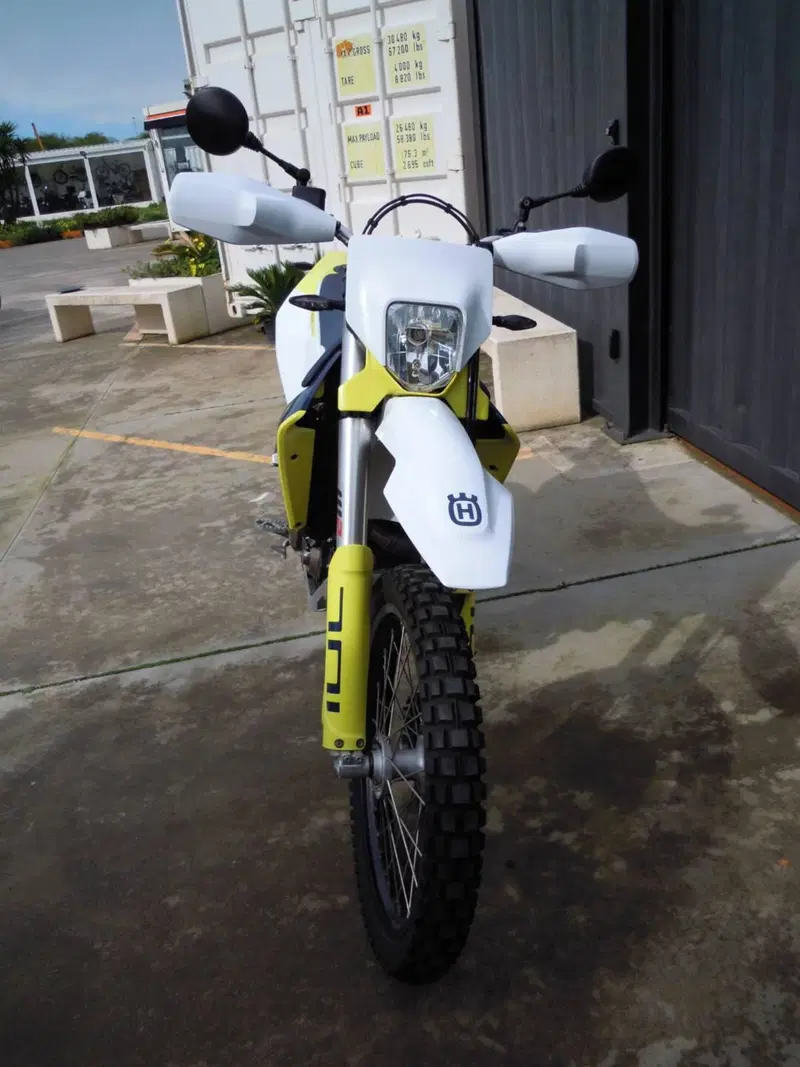 Husqvarna 701 Enduro (2023 - 25) (4)