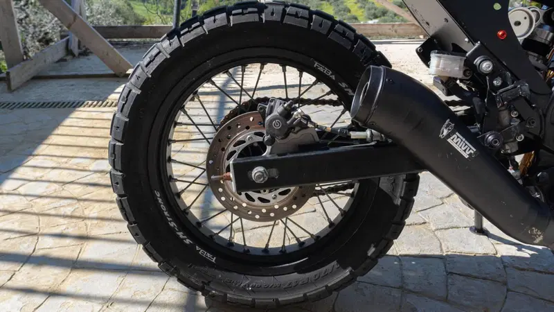 Honda NX 650 Dominator (1996 - 02) (8)