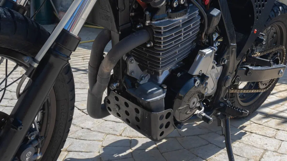 Honda NX 650 Dominator (1996 - 02) (9)