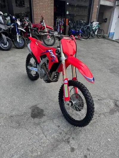 Honda CRF 250R (2023) usata