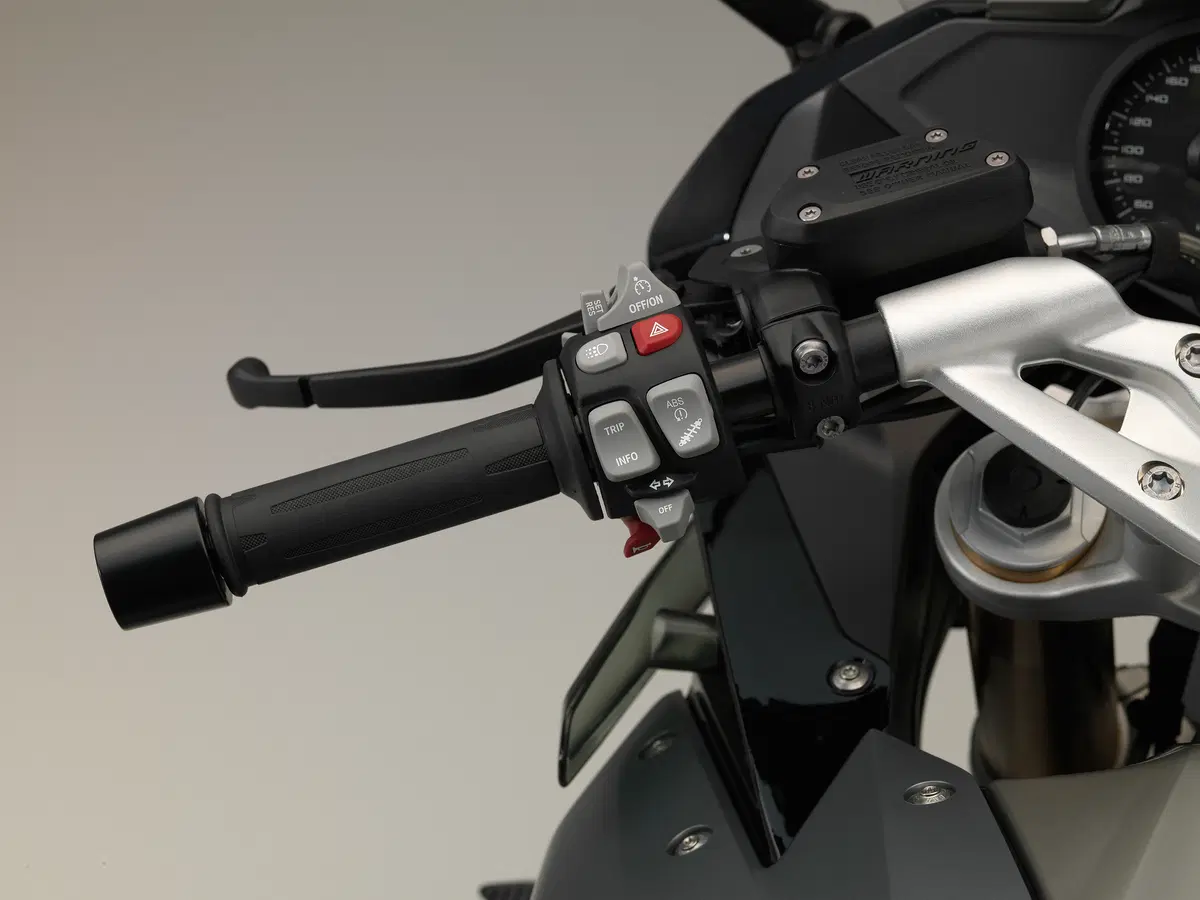 BMW R1200RS (3)