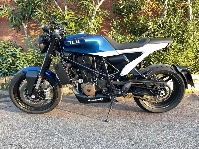 Husqvarna Vitpilen 701 (2020) (2)