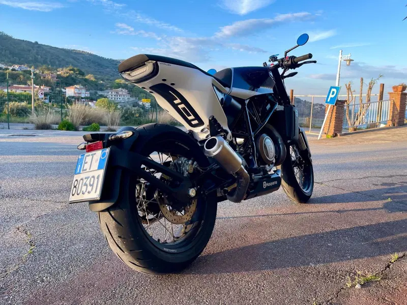 Husqvarna Vitpilen 701 (2020) (3)