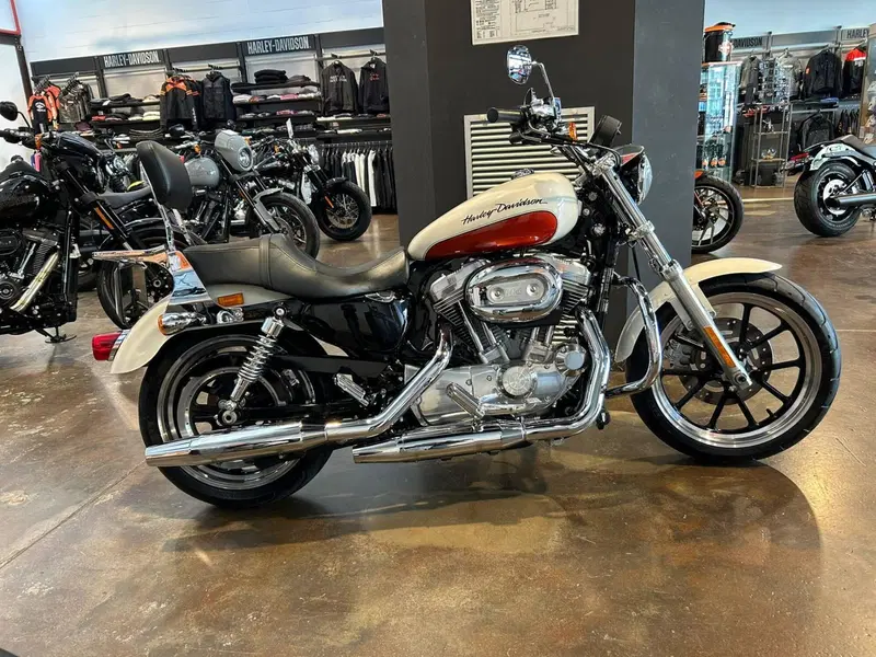Harley-Davidson 883 Low (2008 - 12) - XL 883L (12)