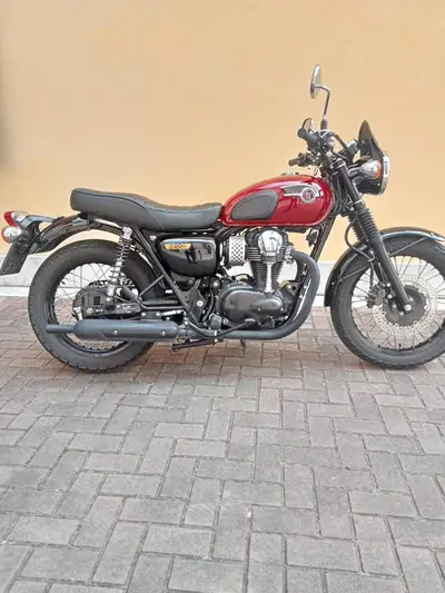 Kawasaki W 800 (2010 - 17) usata