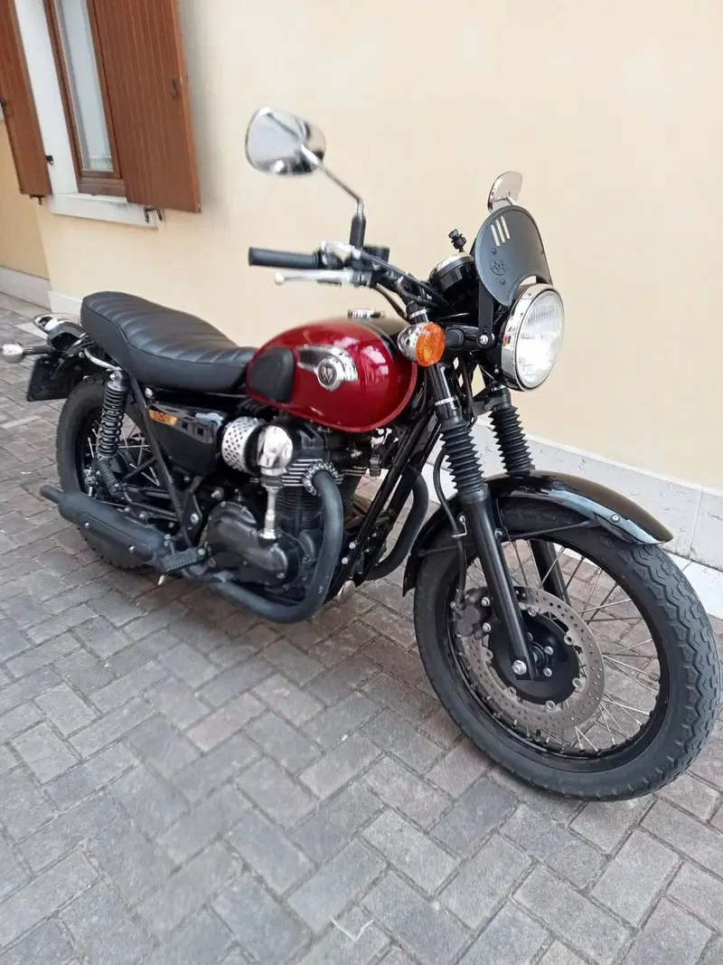 Kawasaki W 800 (2010 - 17) (2)