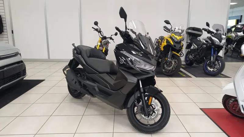 Voge Sfida SR4 (2022 - 24) (2)