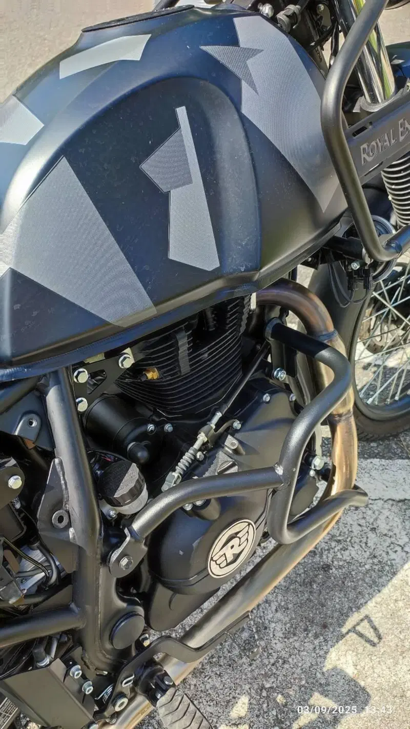 Royal Enfield Himalayan 411 (2021 - 24) (4)