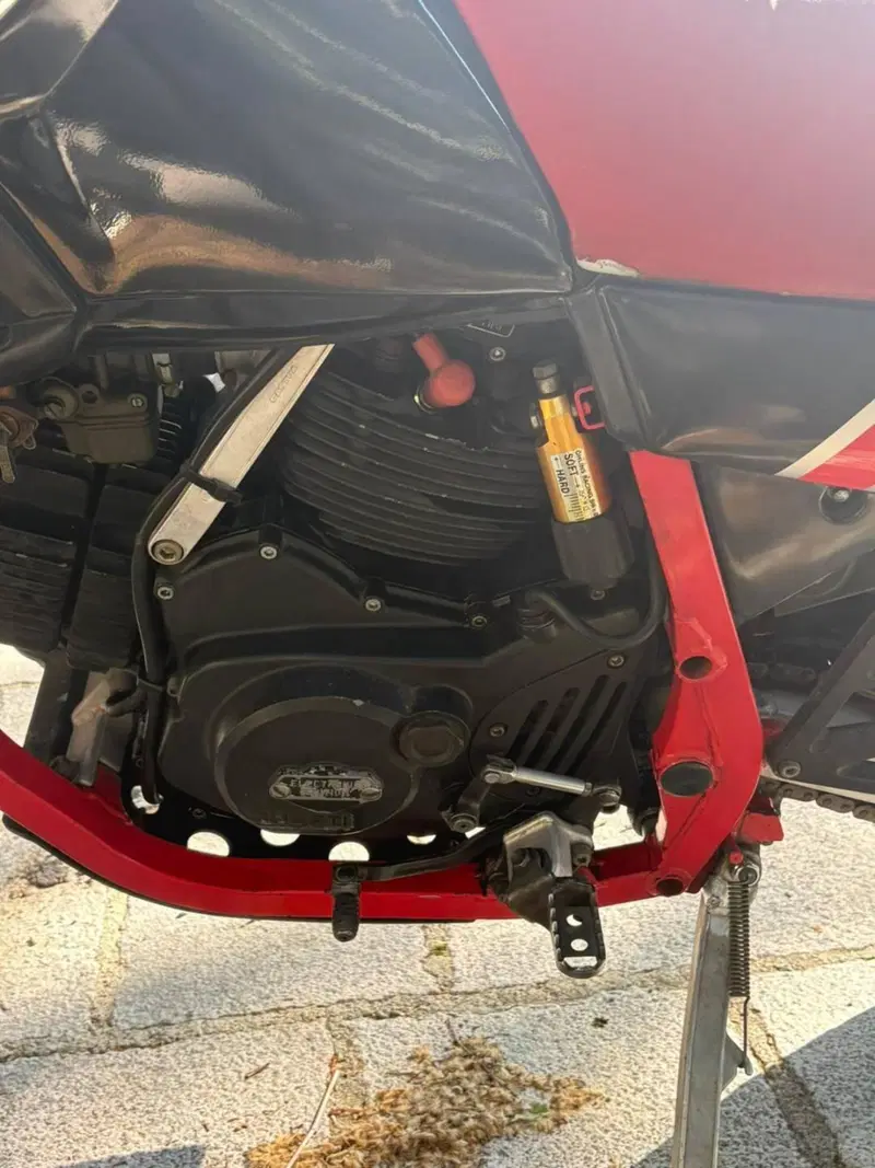 Cagiva Elefant 650 (5)