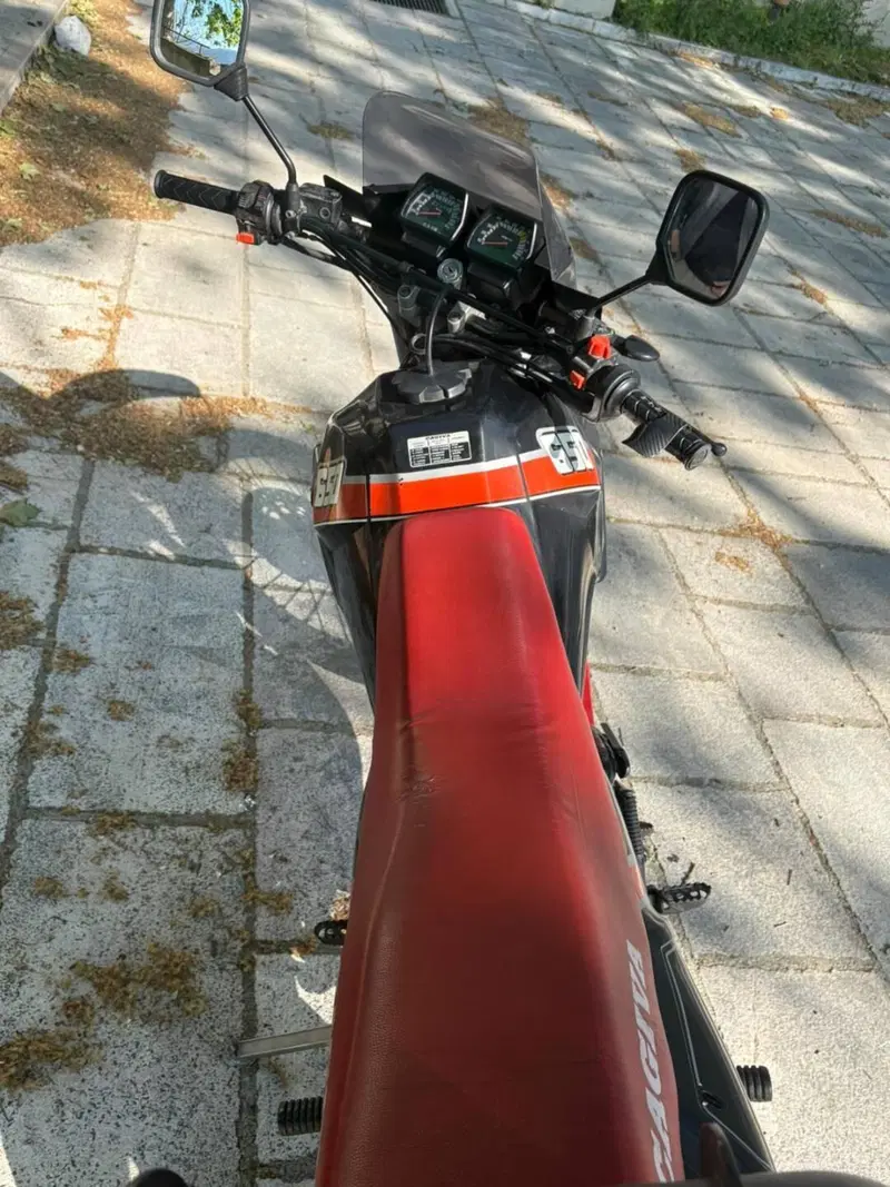 Cagiva Elefant 650 (7)
