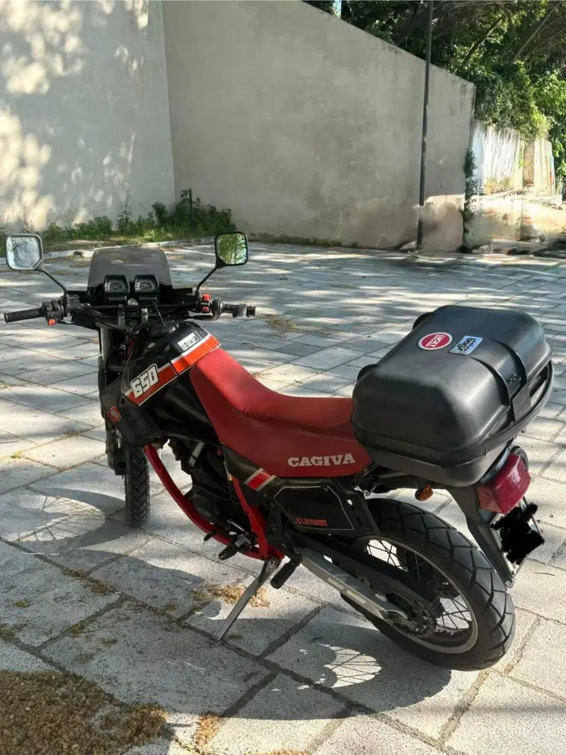 Cagiva Elefant 650 (10)