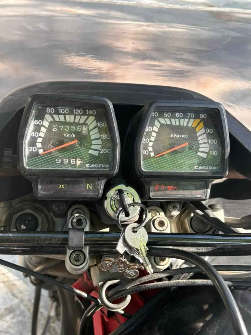 Cagiva Elefant 650 (12)