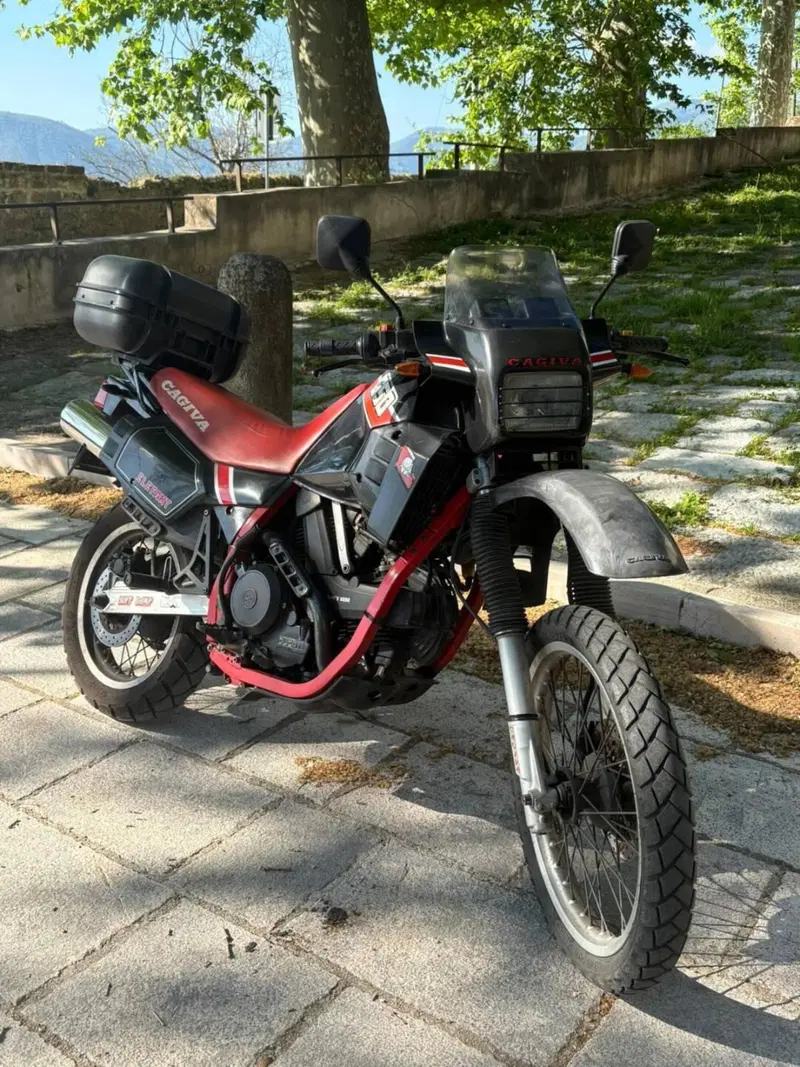 Cagiva Elefant 650 (13)