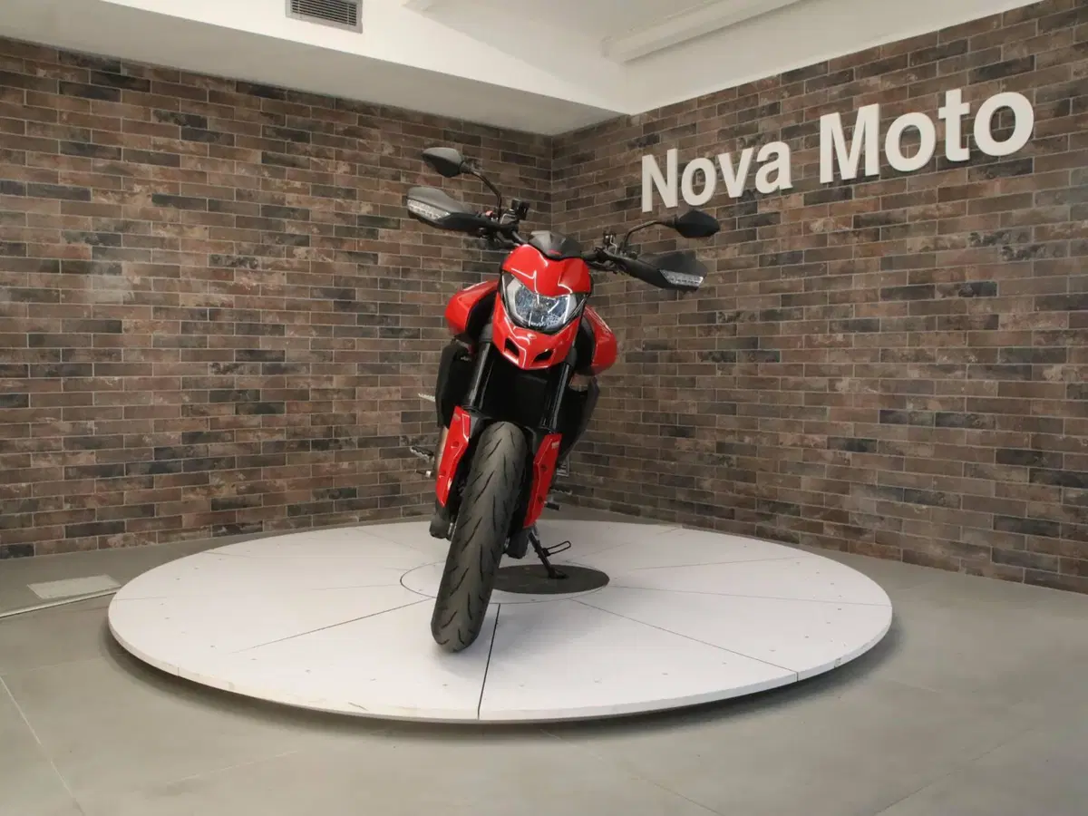 Ducati Hypermotard 950 SP (2022 - 25) (10)