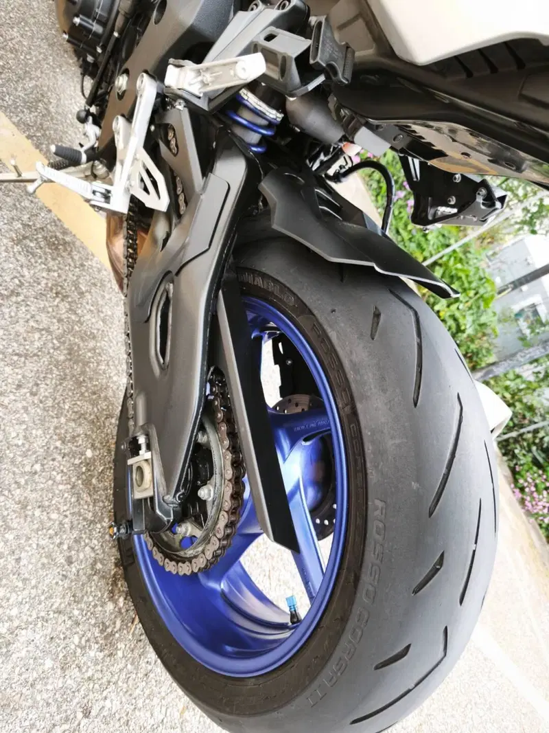 Yamaha MT-10 (2017 - 20) (2)