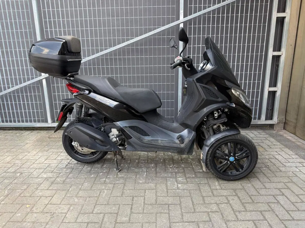 Piaggio MP3 300 ABS Hpe (2021 - 24)