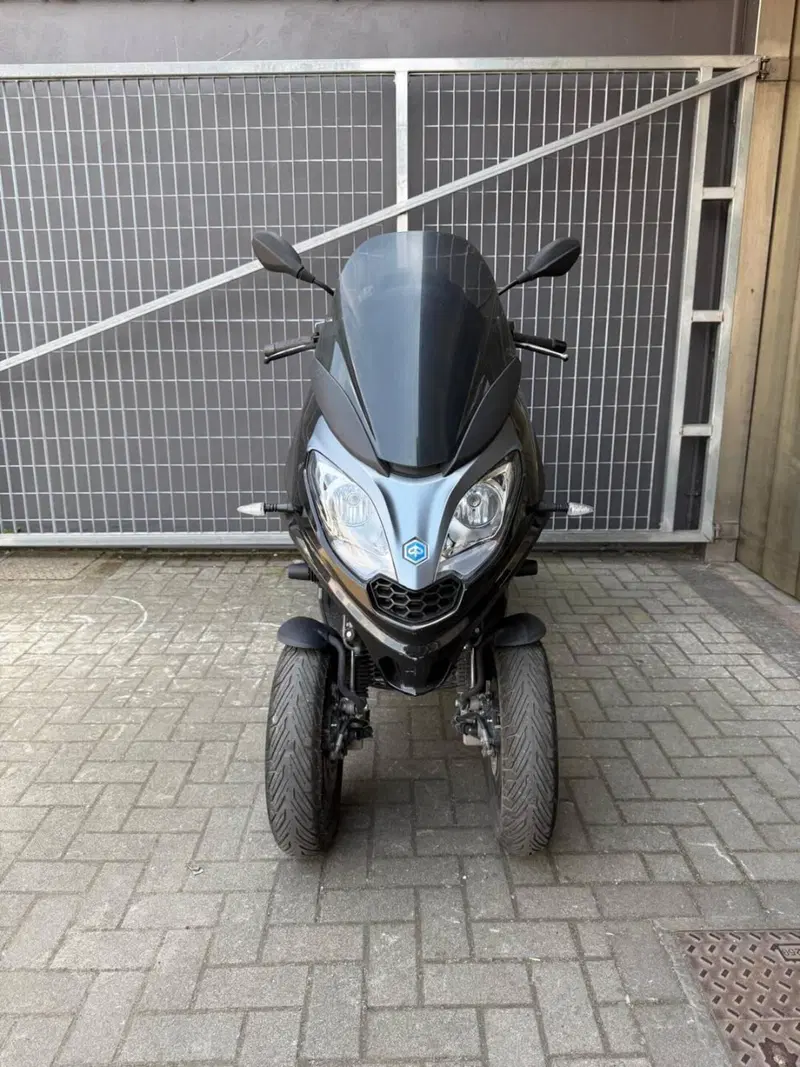 Piaggio MP3 300 ABS Hpe (2021 - 24) (5)