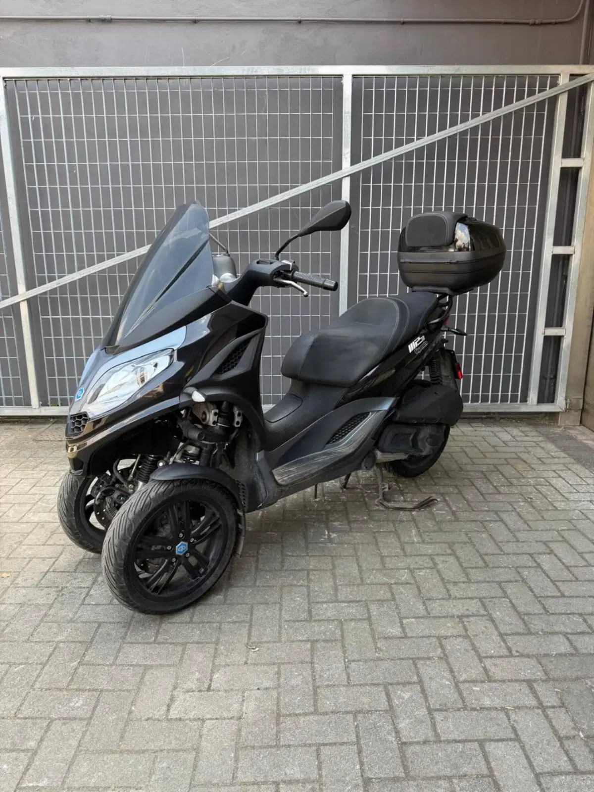 Piaggio MP3 300 ABS Hpe (2021 - 24) (3)