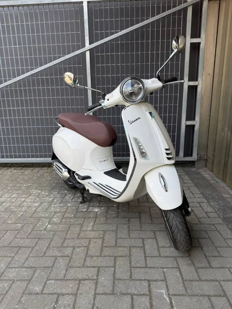 Vespa Primavera 150 (2021 - 23) (5)
