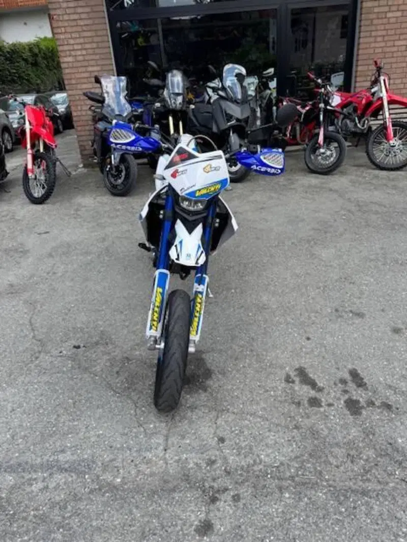 Valenti Racing SM 125 Z (2023 - 26) (4)