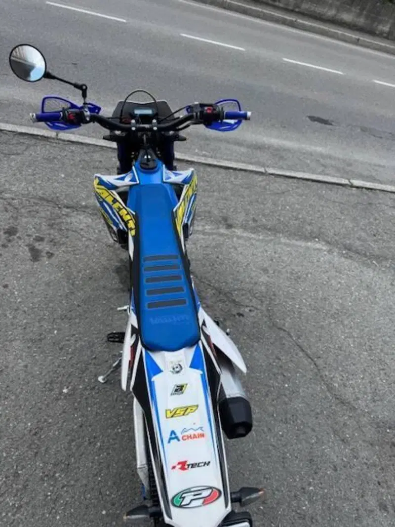 Valenti Racing SM 125 Z (2023 - 26) (7)