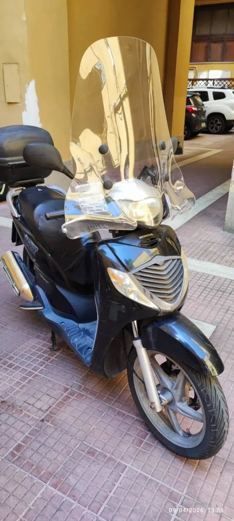 Honda SH 150 (2000 - 06) (2)