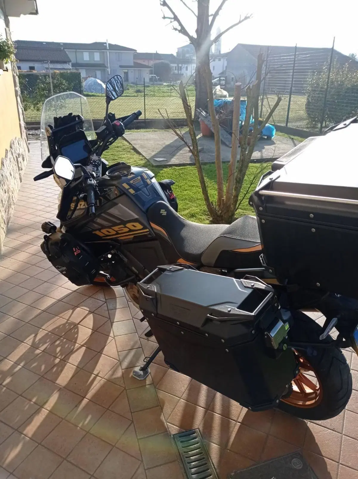 Suzuki V-Strom 1050XT (2020 - 23) (3)