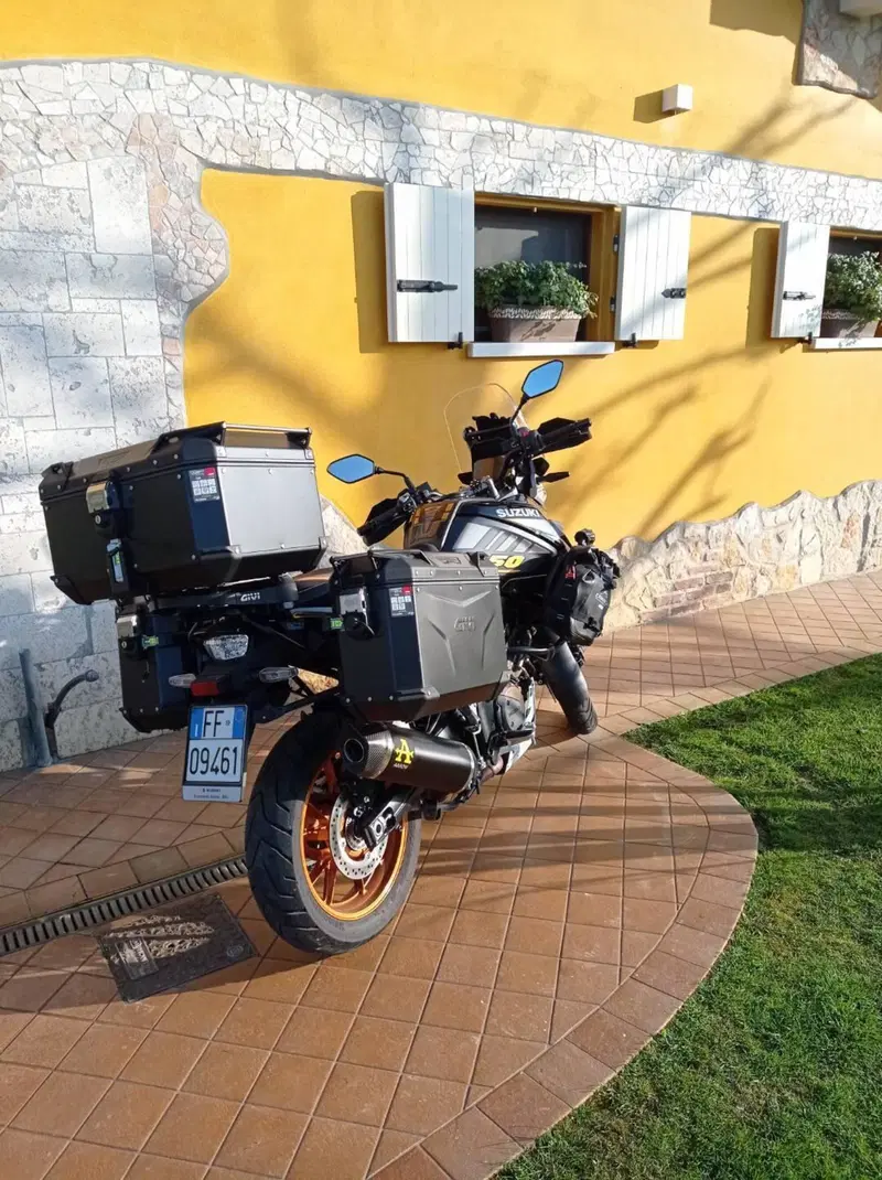 Suzuki V-Strom 1050XT (2020 - 23) (4)