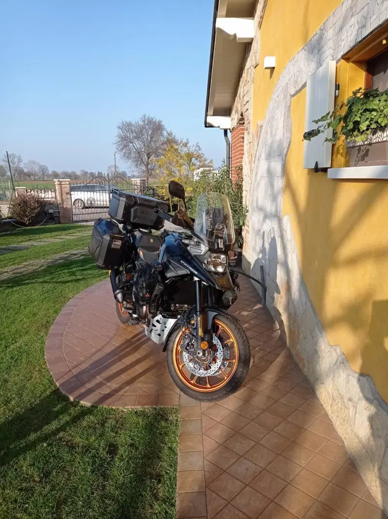 Suzuki V-Strom 1050XT (2020 - 23) (6)