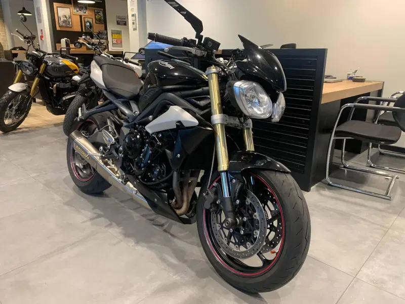 Triumph Street Triple ABS (2013 - 17) (2)