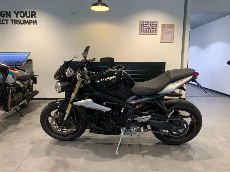 Triumph Street Triple ABS (2013 - 17) (6)