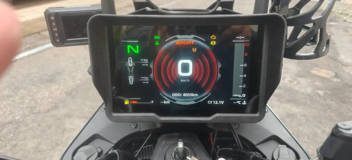 CFMOTO 800MT Explore (2023 - 26) (4)