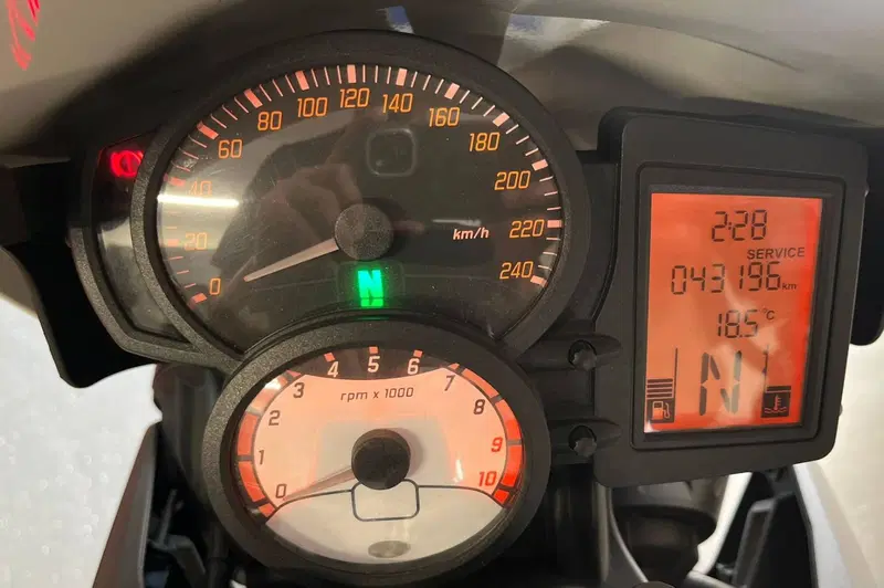 Bmw F 800 R (2009 - 11) (3)