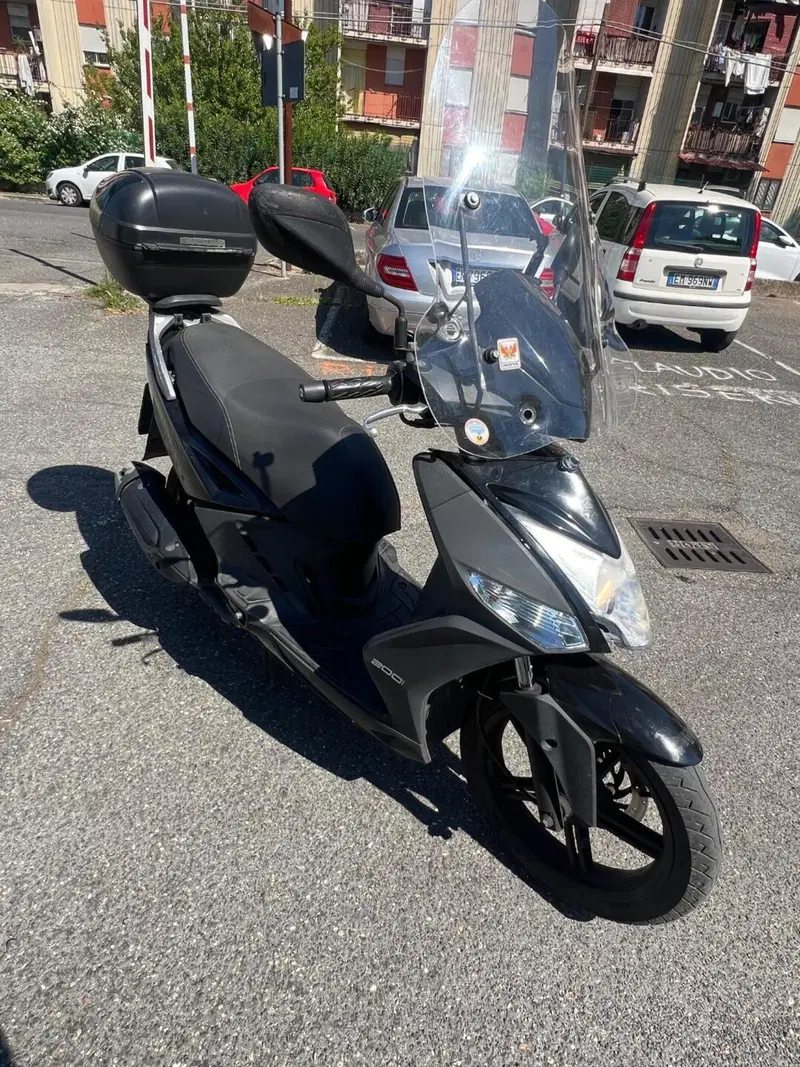 Kymco Agility 200i R16 + (2014 - 17) (2)