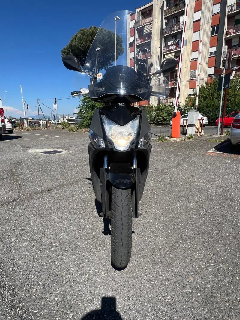 Kymco Agility 200i R16 + (2014 - 17) (3)