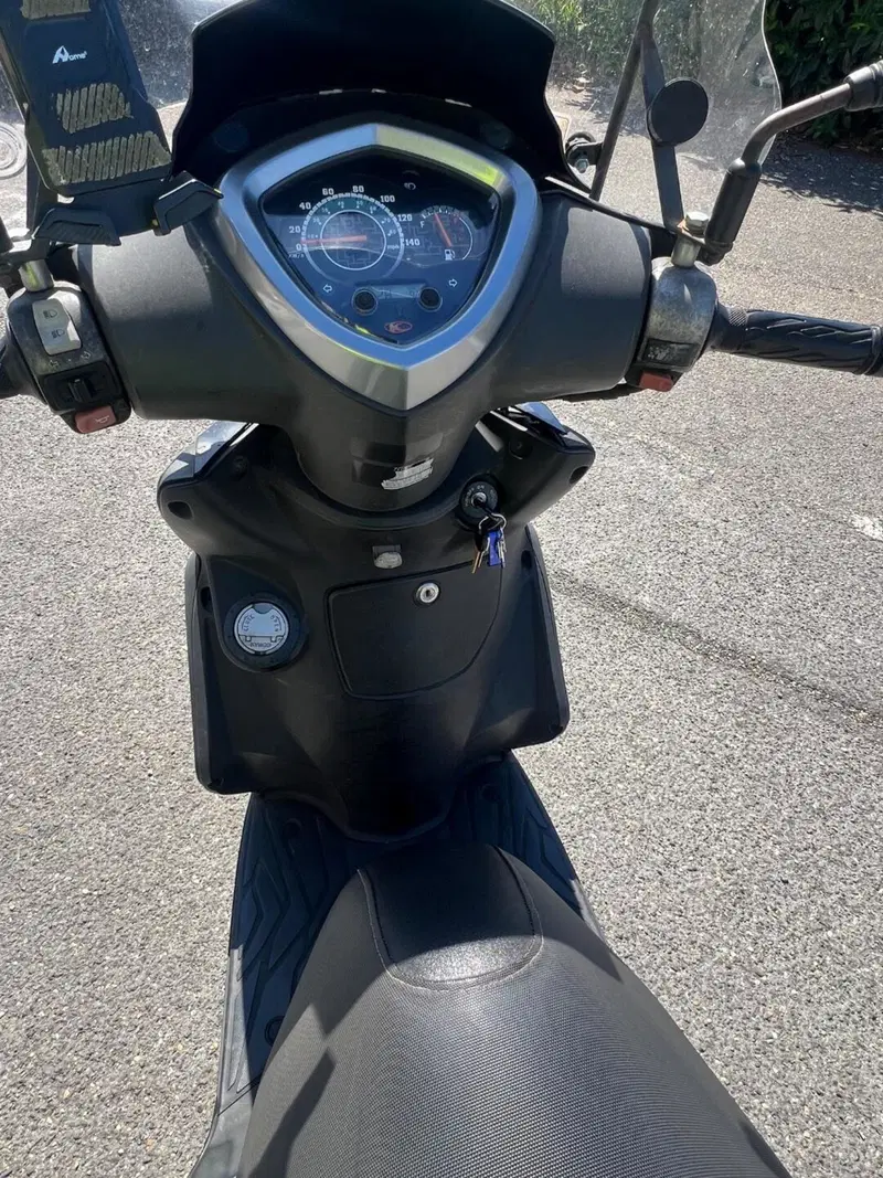 Kymco Agility 200i R16 + (2014 - 17) (12)
