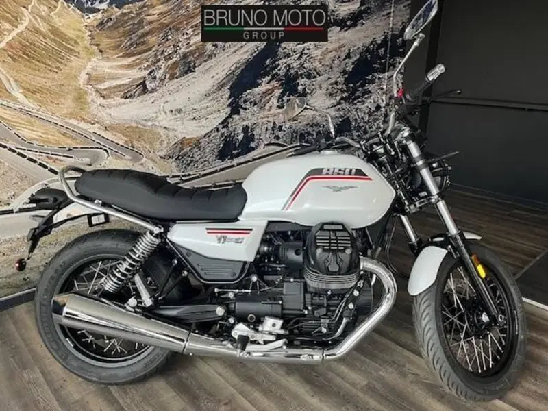 Moto Guzzi V7 Special (2025 - 26)